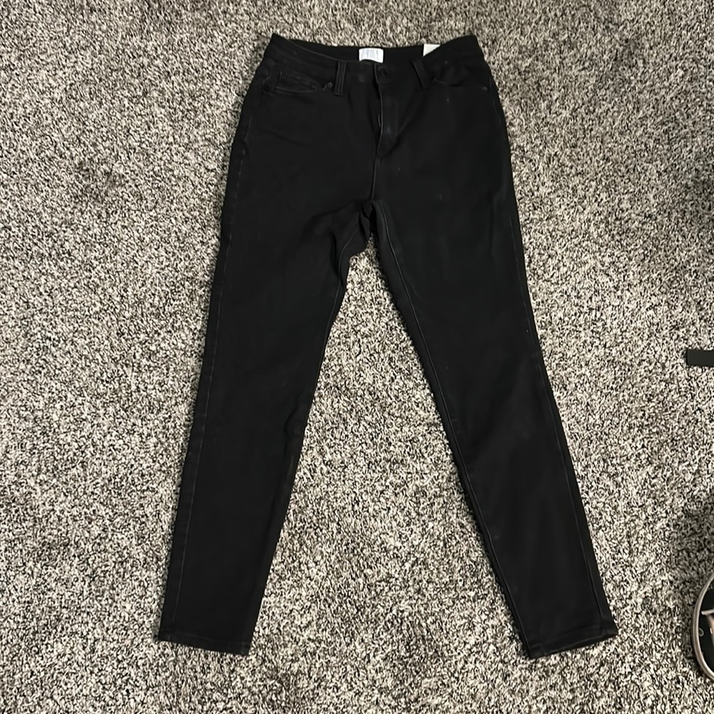 Black Skinny Jeans